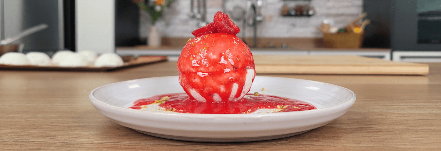 Nougat glacé à la pistache et aux framboises